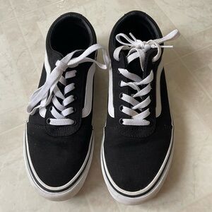 Vans women’s sneakers